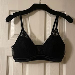 Auden Lightly Lined Bralette in Black